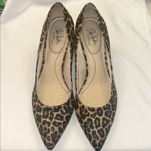 LifeStride Animal Print Pointed Heels.   Excellent Condition